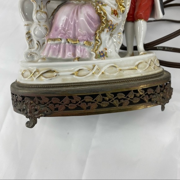 Vintage George & Martha Washington Lamps - Picture 4 of 13